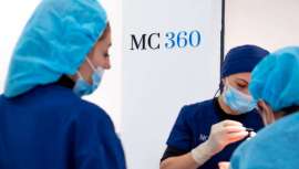 La popularidad de cirugías de trasplante capilar ha generado una mayor necesidad de cirujanos y profesionales sanitarios experimentados en estas intervenciones tecnológicamente avanzadas y menos invasivas para el paciente