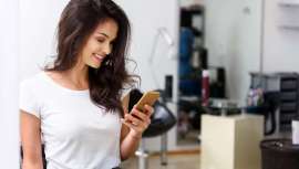 El asesoramiento on-line o no necesariamente físico se ha convertido en un arma vital para optimizar el servicio en la reapertura de las peluquerías. Pero no solo eso, los expertos apuntan que se va a quedar 