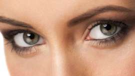 El equipo de profesionales de Clínica Opción Médica explica las distintas técnicas de Medicina Estética y Cirugía Plástica que existen para conseguir esta mirada