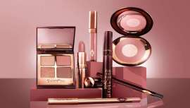 Los grandes se hacen con los pequeños en un baile de adquisiciones en el que el maquillaje centra la atención. La Covid-19 hará complicada la supervivencia de estas marcas, las cuales ganarán clientes si se centran en las nuevas tendencias 