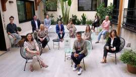 La sede de la Academia del Perfume de Madrid se convirtió en un gran laboratorio para la cata olfativa de cada uno de los finalistas