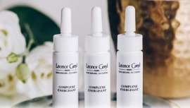 Complexe Énergisant fue desarrollado en 1984 para mantener a raya las principales causas de la pérdida de cabello gracias a un cóctel de extractos naturales seleccionados por sus efectos regeneradores sobre los tejidos del cuero cabelludo