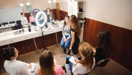 Calidad y continuidad en toda circunstancia. En ambas radica el éxito y necesidad de implantar hoy el modelo de formación semipresencial en peluquería y estética. Así lo explica OMAT, entidad de certificación con 3 décadas de experiencia 