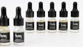 Una innovadora fórmula cosmética de alta calidad que permite personalizar al máximo cada tratamiento. Sin parabenos ni derivados del petróleo, ni animales, siendo 100% cremas respetuosas con el medio ambiente y que la propia cliente elabora