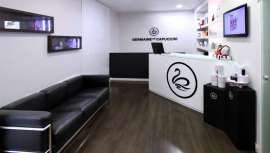 Acreditado Germaine de Capuccini, Alma Lasers y Homologado Premium Sorisa, sellos de calidad que suponen un compromiso de formación continua, aporta la última tecnología y un mantenimiento de las máquinas realizado siempre por el fabricante