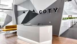 Coty cierra 2019 con una caída de las ventas del 20,3% y engorda sus pérdidas a pesar de la venta de Wella y el canal profesional compuesto también por otras marcas como ghd, Clairol y OPI