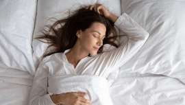 Un estudio sobre los patrones de sueño de las mujeres indica que una buena noche de sueño podría ser la manera más sencilla de mantenerse delgada