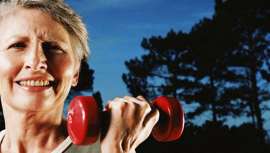 ¿Se puede frenar el envejecimiento y la neurodegeneración asociada con un suplemento vitamínico?