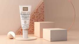 Innovadores activos despigmentantes se unen a fotoprotectores de última generación, en una fórmula magistral para reducir y prevenir manchas, protegiendo y unificando el tono, hidratando y combatiendo la oxidación celular