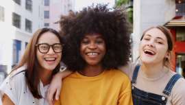 Montibello se une a la generación del cambio, el movimiento que asegura el futuro y presenta Dénuée en una campaña multifunción que, como ella misma, cubre las demandas y necesidades de los nuevos consumidores 