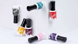 En las mesas de manicura triunfa el esmaltado semipermanente o esmalte en gel. Descubrimos de manos de Kapalua, por qué este servicio es el preferido de centros y consumidoras, y enumeramos todas sus ventajas