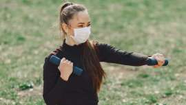 Clínica Rozalén descubre las claves, mitos y verdades para practicar deporte con mascarilla, el elemento que queda durante tiempo entre nosotros con el fin de no contagiarse de la Covid-19