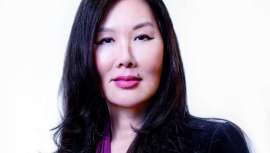 Con una destacada trayectoria, PepsiCo Inc. y Godiva, Annie Young-Scrivner accede a este nuevo cargo, el cual se hará efectivo con la adquisición por KKR del 60% de Wella a Coty Inc. Sylvie Moreau deja de ser presidenta mundial de Coty Professional