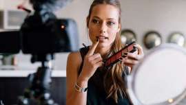 En cuestión de belleza, hasta ahora, Twitter parecía ser la red social menos utilizada. Pero eso, como decíamos, ha sido hasta ahora...