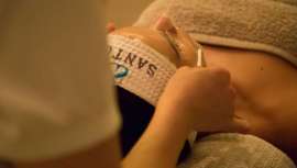 Ahora más que nunca, cuidarse es un gesto de belleza y salud para el cuerpo y el alma. Daniel Marín, fundador del famoso centro Santum, crea Skin Glow, tratamiento efecto buena cara que consigue los resultados prometidos ideal para días especiales 