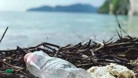 Esta división de la estadounidense Beauty Quest Group se acaba de asociar con la empresa Plastic Bank para evitar que 50 toneladas de plásticos vayan a parar al mar 