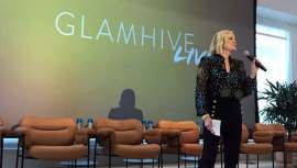 La fundadora de Glamhive, Stephanie Sprangers, y la estilista de los famosos, Jennifer Rade, dan paso al encuentro Digital Fall Style and Beauty Summit