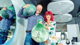 Pionera en incorporar avanzadas medidas de sostenibilidad en su peluquería de Oxford, Reino Unido, Anne Veck ofrece ahora una práctica guía de herramientas y ayuda para los salones de todo el mundo 