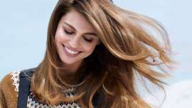 Si el confinamiento, las preocupaciones de los últimos meses y el hecho de pasar mucho tiempo en casa han afectado al brillo de la melena, la firma lanza su nueva técnica para potenciar los reflejos 