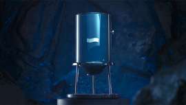 La firma presenta esta fuente recargable con su producto más emblemático, el sérum Life Plankton Elixir