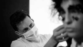 El estilista andaluz pone el broche de oro a unos meses llenos de éxito como finalista de los AIPP, entre otros reconocimientos, y se consolida en el circuito internacional de peluquería