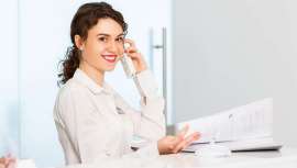 Es innegable que la peluquería y la estética son actividades que se pueden realizar únicamente in situ. Sin embargo, a día de hoy, la necesidad de que este tipo de negocios cuenten con perfiles on-line es también incuestionable