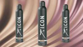 Controla el estilo de cualquiera de tus peinados aplicando Done en capas para crear un acabado espectacular. No deja residuos y el cabello permanece suave, se retira fácilmente solo con el cepillado 