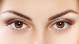 Descubre los diferentes tratamientos para potenciar esta zona y acabar con las patas de gallo, las ojeras y las bolsas