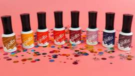 Un esmaltado de secado rápido, fácil aplicación, gran durabilidad y alta pigmentación, en tu mesa de manicura, que aúna la más avanzada tecnología con lo último en moda 