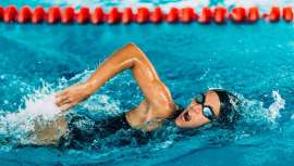 Es una actividad física libre de impacto, por lo que no perjudica a las articulaciones ni a los huesos. Además, es ideal para nuestra salud mental en momentos como este, comenta Juan Vélez Reznak, fisioterapeuta del Centro Assari