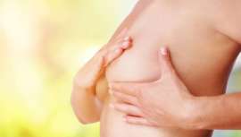 El pecho y escote necesitan atención porque es una zona delicada, donde los signos del envejecimiento aparecen antes, que necesita el producto adecuado y específico