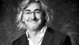 De las Heras lo tiene muy claro. Dos sellos propios para dos cadenas de peluquería, un centro técnico, una línea revolucionaria de productos... JLH asegura, los límites no existen siempre que así lo quieras