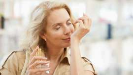 Movidas por las circunstancias derivadas de la pandemia, las marcas de perfume buscan y encuentran nuevas formas de optimizar la experiencia de compra para los usuarios