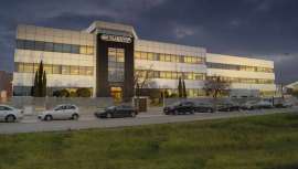 Los productos icónicos de la marca como el aceite de rosa mosqueta y novedades como Ricinlash o Acniroll cuentan con el aval de Cosmos, que garantiza el respeto medioambiental