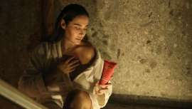 La diseñadora andaluza rendida a Senobell, la crema tonificante, aliada perfecta para mantener y realzar la zona del pecho