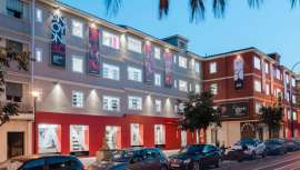 Formación para la peluquería y la belleza que no solo incluye las nociones básicas y el desarrollo de la técnica, sino y esto es fundamental, el ánimo y el espíritu vivo de transmitir y motivar