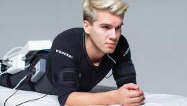 La relación entre la sarcopenia, pérdida progresiva y generalizada de músculo, y la disfunción eréctil está demostrada. Los nuevos tratamientos de musculación del campo de la estética y la medicina estética mejoran la salud sexual en el hombre 