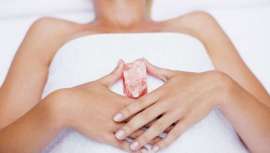 Este protocolo de belleza facial de The Beauty Concept combina el poder del cuarzo con potentes principios activos de cosmética profesional