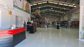 Al estreno del nuevo cash en Málaga, Dimaco suma su nueva web www.dimacoprofesional.es donde -exclusivamente- el profesional de la belleza puede tener acceso, teniendo la posibilidad de realizar sus pedidos cómodamente con un solo clic