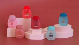 Alegres y divertidas botellas recargables para todos que convierten el gesto seguro de higienizar las manos en un momento reconfortante. Elige entre su gran variedad la que más te guste