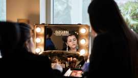 Los rostros más conocidos del cine catalán, con todas las medidas de seguridad, confían en Cazcarra para su mejor look en la alfombra roja 