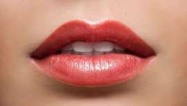 Teoxane ha detectado hasta nueve necesidades distintas en los labios y su contorno, y ofrece una nueva familia de cinco ácidos hialurónicos, bajo la gama LipUnique Colletion que tratan y mejoran los labios según las necesidades de cada paciente