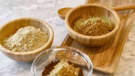 Dimitri Barm, director creativo de DIM Salón, enumera las cualidades de los barros y revisa ingredientes y resultados de ésta y otras coloraciones naturales, así como para quién y por qué se recomienda su uso. Una tendencia al alza en la peluquería