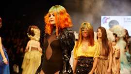 Contra viento y marea, la peluquería andaluza y sus profesionales se reunirán un año más, esta vez vía streaming, para premiar el talento, esfuerzo e ilusión de sus artistas peluqueros y peluqueras. Descubrimos quiénes son sus finalistas 