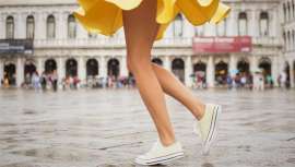 Las piernas reaparecen en primavera sin medias. La prueba de fuego de cara al verano. Estos son los cinco tratamientos imprescindibles para unas piernas de infarto