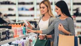 Los pedidos de belleza en línea han descendido en un 18% en una semana, la primera tras la reapertura del comercio minorista en el país británico 