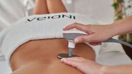 Xènia García, al frente de Cinc Estética, recomienda la radiofrecuencia de Indiba para lucir tipazo y olvidarte de la celulitis este verano