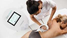 El trato familiar y próximo del departamento de formación Novasonix con sus clientes, los profesionales de la estética, crea vínculos estrechos y sólidos desde el primer día en esta relación fundamental de confianza y progreso 