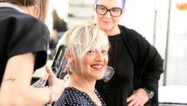 Concienciada por la presión psicológica a la que están sometidos los cuidadores en España, Ángela Navarro pone en marcha una jornada para que se sientan también cuidados y recuperen el hábito de mirarse también a sí mismos