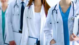 Con una media de más de 10 años de experiencia los médicos estéticos españoles están más que capacitados para atender a sus pacientes con total garantía, según un último estudio de la SEME, que incluye también aspectos posconfinamiento